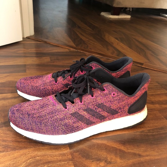 *Accepting Offers!* Men’s ADIDAS SIZE 10 Shoes - Picture 3 of 9